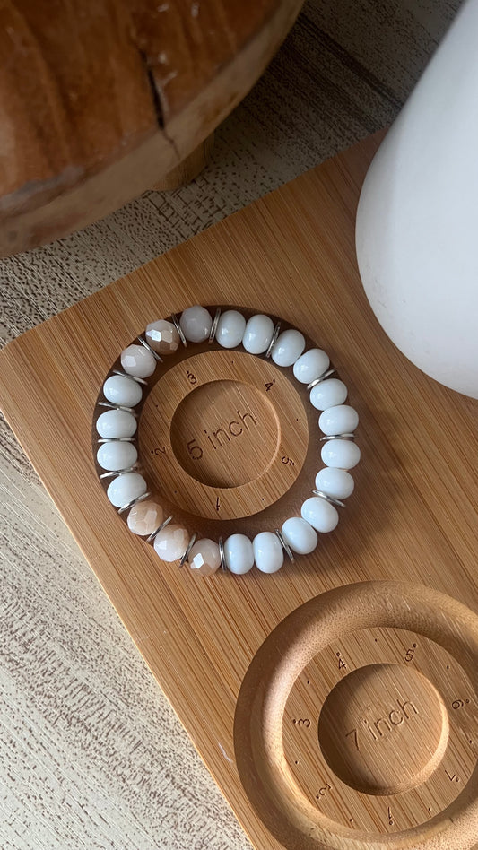 5 inch Beaded Bracelet - White